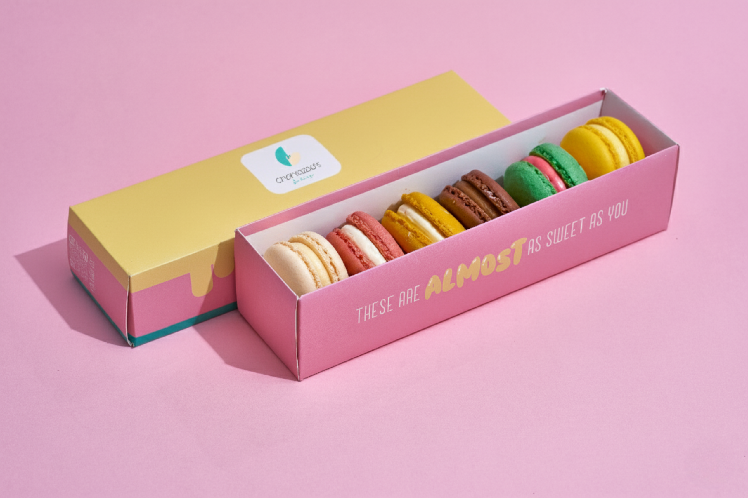 Box of 6 macarons (2)