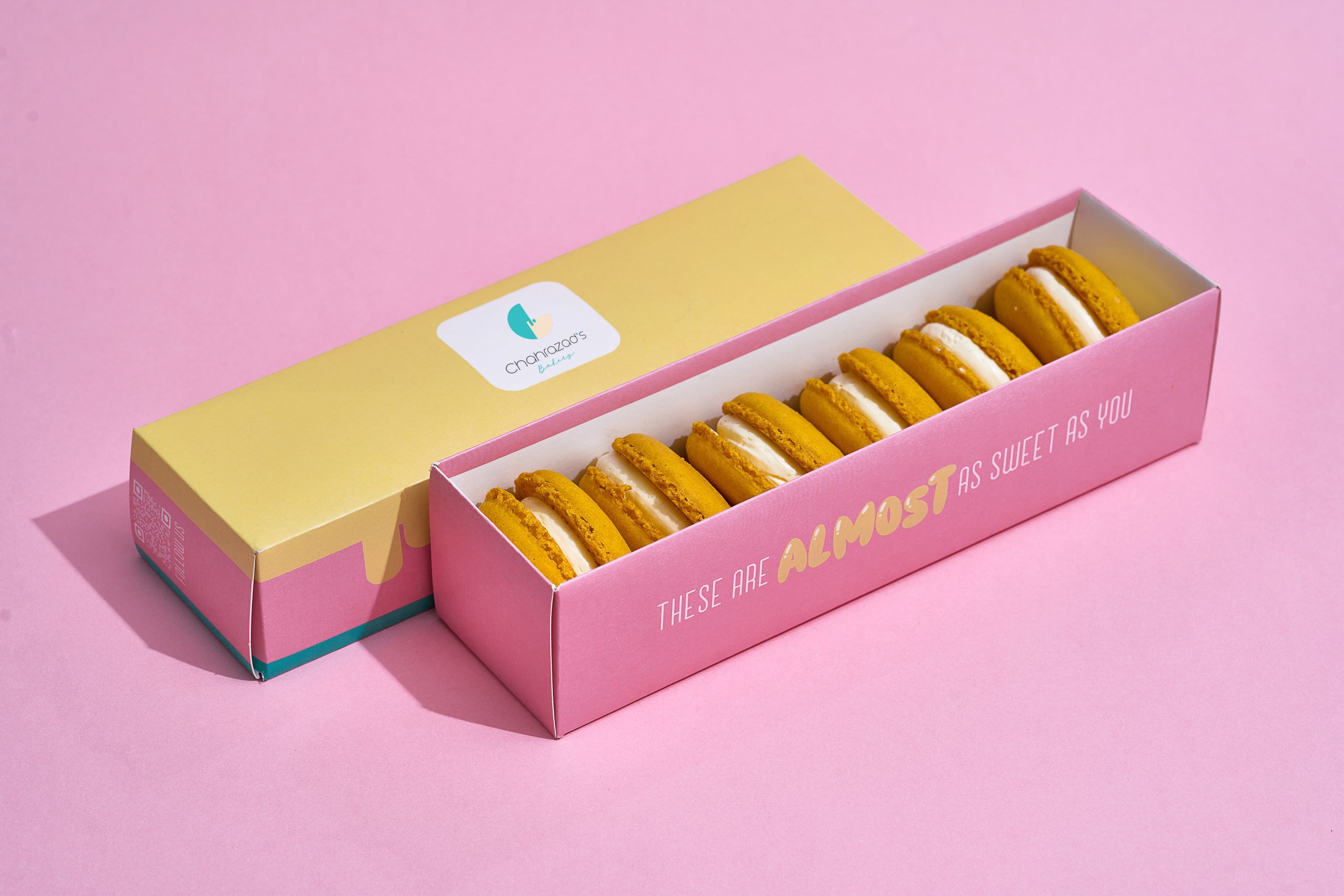 Box of 6 Lemon Flavored Macarons