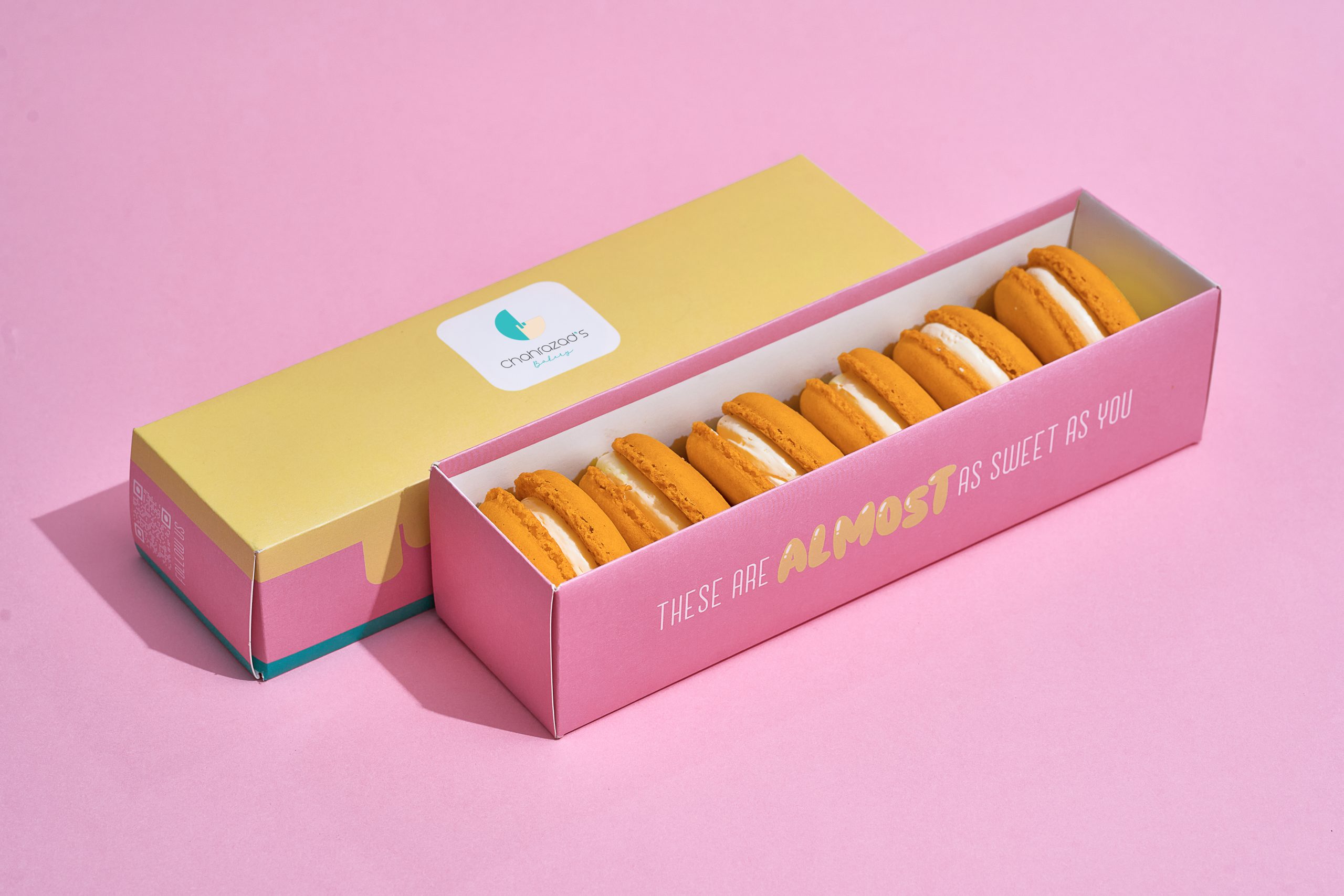 Box of 6 Mango Flavored Macarons