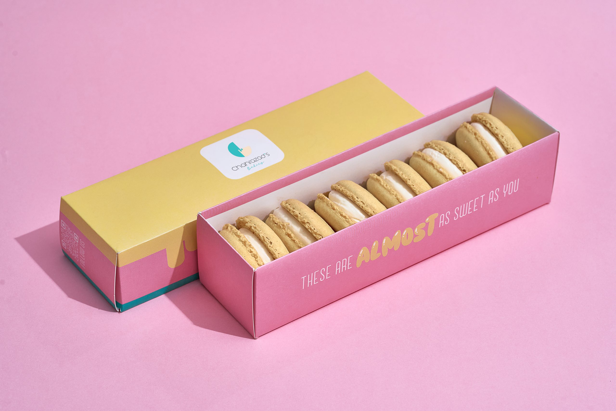 Box of 6 Vanilla Macarons